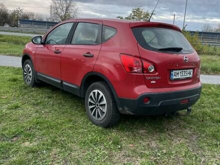 Красный Ниссан Кашкай, объемом двигателя 1.5 л и пробегом 268 тыс. км за 8300 $, фото 1 на Automoto.ua