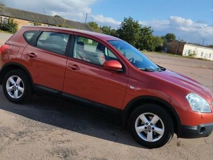 Красный Ниссан Кашкай, объемом двигателя 1.5 л и пробегом 200 тыс. км за 9000 $, фото 1 на Automoto.ua