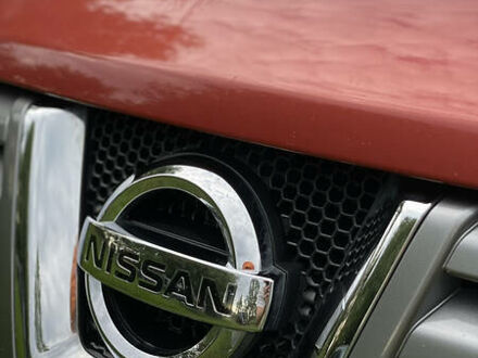 Красный Ниссан Кашкай, объемом двигателя 1.5 л и пробегом 128 тыс. км за 10499 $, фото 1 на Automoto.ua