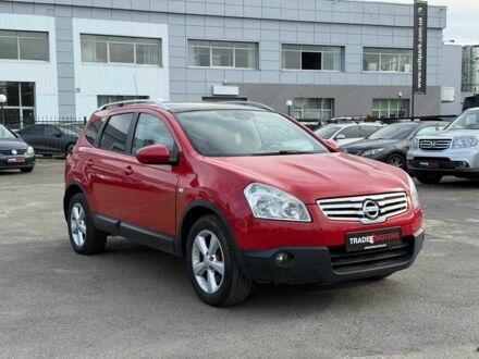 Красный Ниссан Кашкай, объемом двигателя 2 л и пробегом 239 тыс. км за 7990 $, фото 1 на Automoto.ua