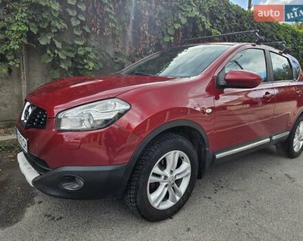 Красный Ниссан Кашкай, объемом двигателя 2 л и пробегом 274 тыс. км за 8200 $, фото 1 на Automoto.ua