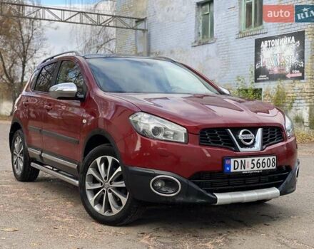 Красный Ниссан Кашкай, объемом двигателя 2 л и пробегом 202 тыс. км за 11350 $, фото 1 на Automoto.ua