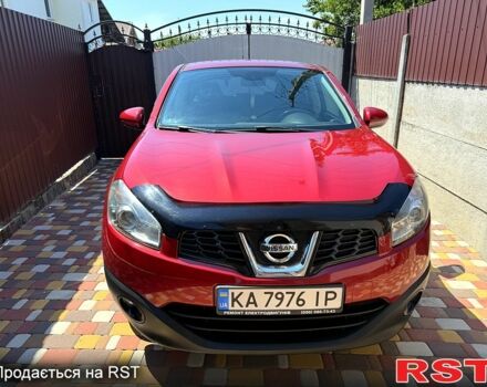 Красный Ниссан Кашкай, объемом двигателя 2 л и пробегом 142 тыс. км за 9800 $, фото 1 на Automoto.ua