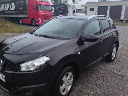 Червоний Ніссан Кашкай, об'ємом двигуна 0 л та пробігом 256 тис. км за 9999 $, фото 1 на Automoto.ua