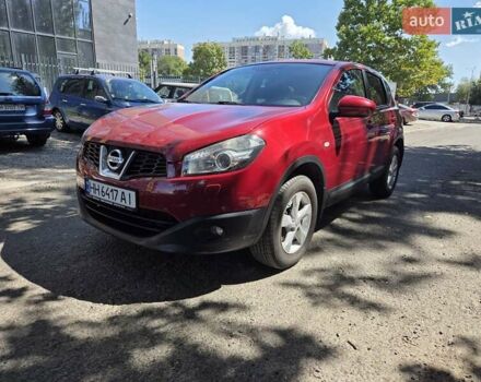 Красный Ниссан Кашкай, объемом двигателя 2 л и пробегом 108 тыс. км за 9800 $, фото 1 на Automoto.ua