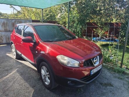 Красный Ниссан Кашкай, объемом двигателя 1.5 л и пробегом 330 тыс. км за 9500 $, фото 1 на Automoto.ua