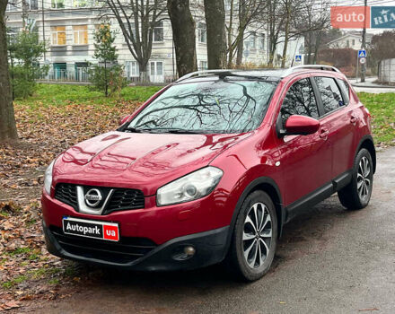 Красный Ниссан Кашкай, объемом двигателя 2 л и пробегом 196 тыс. км за 11790 $, фото 1 на Automoto.ua
