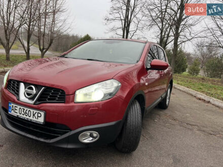 Красный Ниссан Кашкай, объемом двигателя 1.6 л и пробегом 219 тыс. км за 11400 $, фото 1 на Automoto.ua