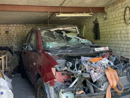 Червоний Ніссан Кашкай, об'ємом двигуна 1.6 л та пробігом 230 тис. км за 2000 $, фото 1 на Automoto.ua