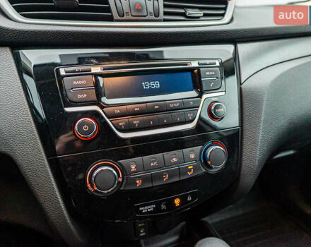 Ниссан Кашкай, объемом двигателя 1.2 л и пробегом 95 тыс. км за 13180 $, фото 17 на Automoto.ua