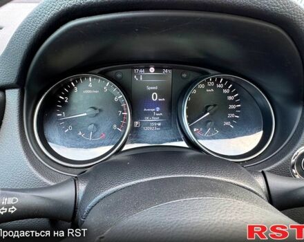 Ниссан Кашкай, объемом двигателя 1.2 л и пробегом 121 тыс. км за 10000 $, фото 9 на Automoto.ua