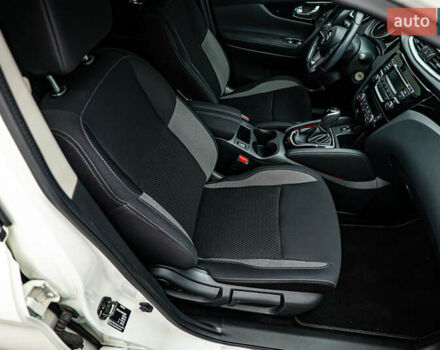 Ниссан Кашкай, объемом двигателя 1.6 л и пробегом 49 тыс. км за 22276 $, фото 18 на Automoto.ua