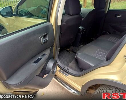 Желтый Ниссан Кашкай, объемом двигателя 2 л и пробегом 203 тыс. км за 8200 $, фото 7 на Automoto.ua