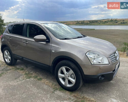 Желтый Ниссан Кашкай, объемом двигателя 2 л и пробегом 232 тыс. км за 10000 $, фото 1 на Automoto.ua