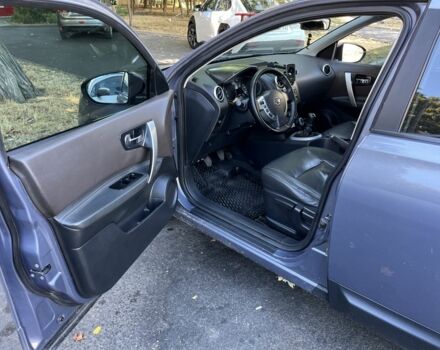 Серый Ниссан Кашкай, объемом двигателя 1.5 л и пробегом 305 тыс. км за 4024 $, фото 5 на Automoto.ua