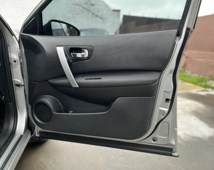 Серый Ниссан Кашкай, объемом двигателя 1.5 л и пробегом 314 тыс. км за 8500 $, фото 14 на Automoto.ua