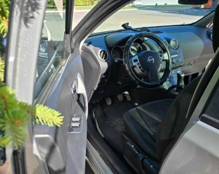 Серый Ниссан Кашкай, объемом двигателя 1.6 л и пробегом 300 тыс. км за 9500 $, фото 4 на Automoto.ua