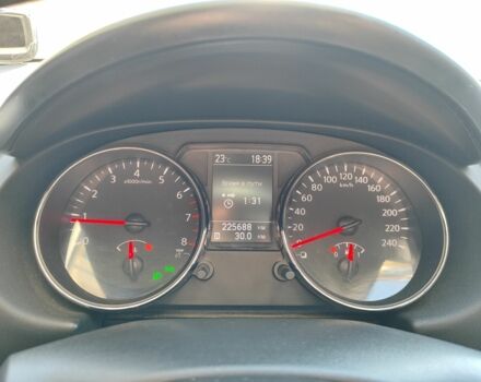 Серый Ниссан Кашкай, объемом двигателя 1.6 л и пробегом 225 тыс. км за 9900 $, фото 7 на Automoto.ua