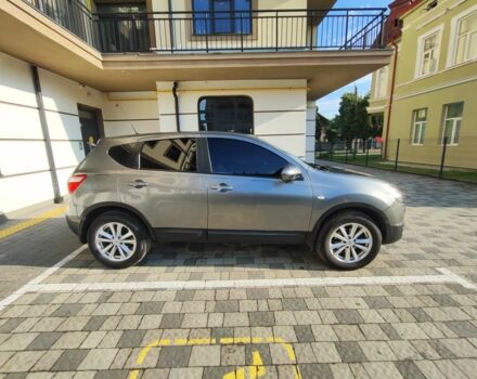 Серый Ниссан Кашкай, объемом двигателя 1.6 л и пробегом 225 тыс. км за 9900 $, фото 5 на Automoto.ua