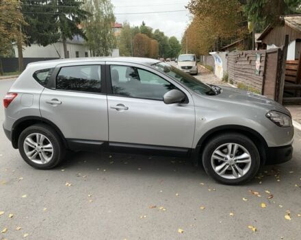 Серый Ниссан Кашкай, объемом двигателя 1.6 л и пробегом 240 тыс. км за 8800 $, фото 2 на Automoto.ua