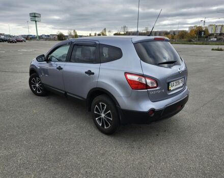 Серый Ниссан Кашкай, объемом двигателя 1.6 л и пробегом 143 тыс. км за 10500 $, фото 4 на Automoto.ua