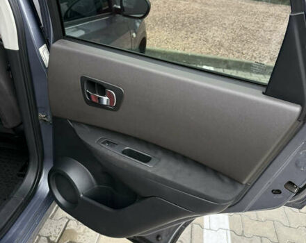 Сірий Ніссан Кашкай, об'ємом двигуна 2 л та пробігом 260 тис. км за 8100 $, фото 13 на Automoto.ua