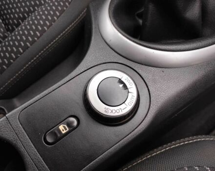 Серый Ниссан Кашкай, объемом двигателя 2 л и пробегом 239 тыс. км за 3900 $, фото 19 на Automoto.ua