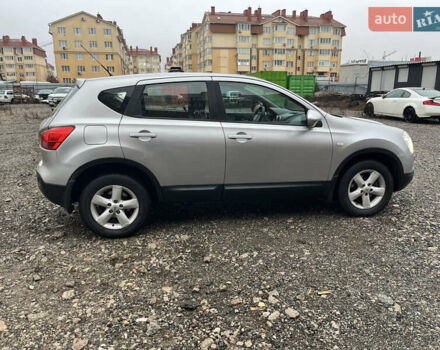 Серый Ниссан Кашкай, объемом двигателя 2 л и пробегом 137 тыс. км за 8000 $, фото 5 на Automoto.ua