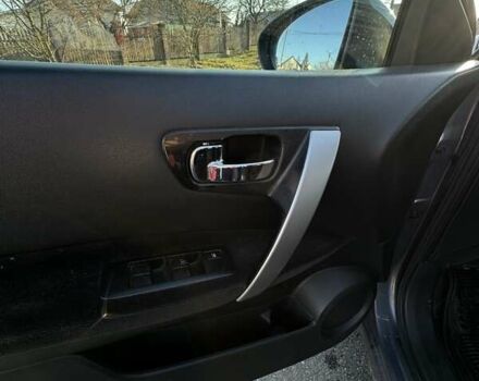 Серый Ниссан Кашкай, объемом двигателя 2 л и пробегом 290 тыс. км за 7500 $, фото 12 на Automoto.ua