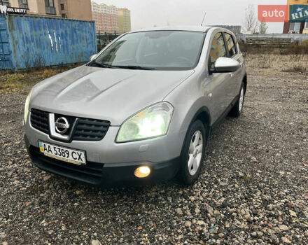Серый Ниссан Кашкай, объемом двигателя 2 л и пробегом 137 тыс. км за 8000 $, фото 3 на Automoto.ua