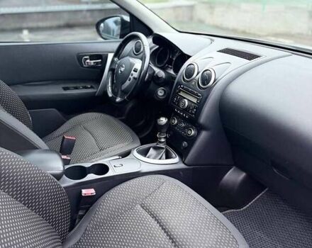 Сірий Ніссан Кашкай, об'ємом двигуна 1.46 л та пробігом 244 тис. км за 8100 $, фото 8 на Automoto.ua