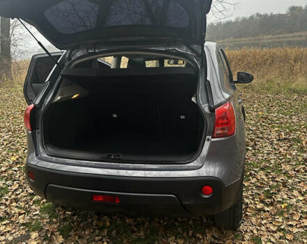 Серый Ниссан Кашкай, объемом двигателя 1.5 л и пробегом 258 тыс. км за 7999 $, фото 4 на Automoto.ua