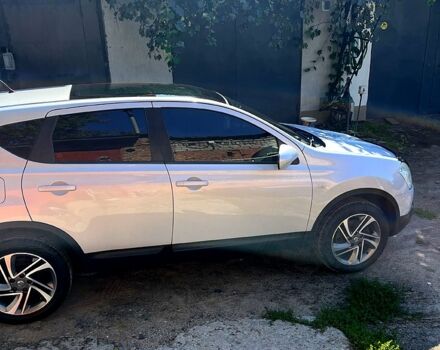 Серый Ниссан Кашкай, объемом двигателя 2 л и пробегом 188 тыс. км за 8500 $, фото 2 на Automoto.ua