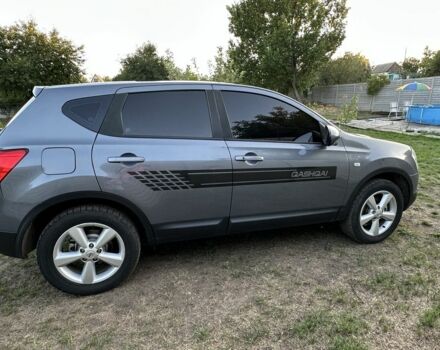 Серый Ниссан Кашкай, объемом двигателя 1.5 л и пробегом 256 тыс. км за 8500 $, фото 3 на Automoto.ua