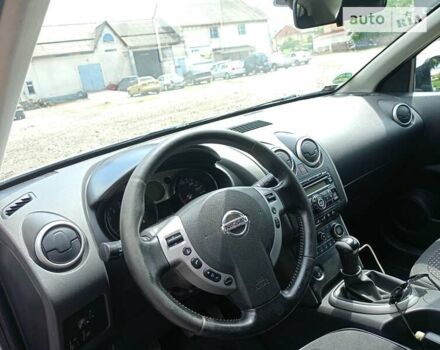 Серый Ниссан Кашкай, объемом двигателя 1.6 л и пробегом 250 тыс. км за 7700 $, фото 7 на Automoto.ua