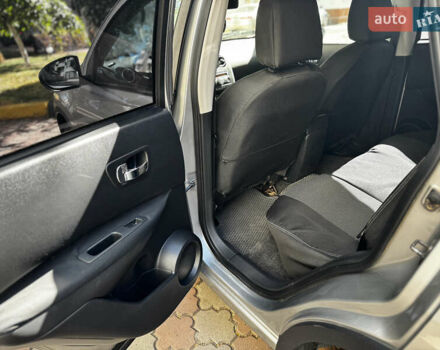 Серый Ниссан Кашкай, объемом двигателя 1.6 л и пробегом 203 тыс. км за 8500 $, фото 9 на Automoto.ua