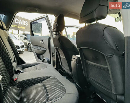 Сірий Ніссан Кашкай, об'ємом двигуна 2 л та пробігом 170 тис. км за 9200 $, фото 18 на Automoto.ua