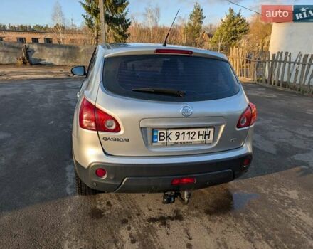 Серый Ниссан Кашкай, объемом двигателя 1.5 л и пробегом 272 тыс. км за 7999 $, фото 6 на Automoto.ua