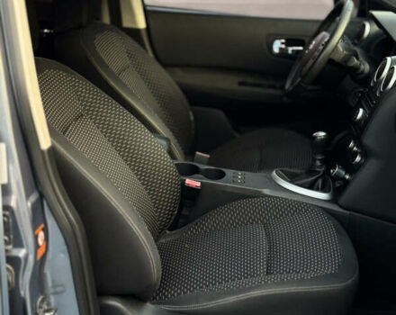 Серый Ниссан Кашкай, объемом двигателя 1.5 л и пробегом 211 тыс. км за 8000 $, фото 6 на Automoto.ua