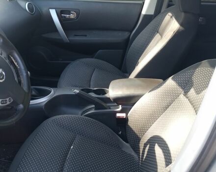 Серый Ниссан Кашкай, объемом двигателя 1.6 л и пробегом 272 тыс. км за 7200 $, фото 11 на Automoto.ua