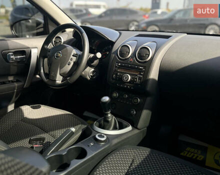 Серый Ниссан Кашкай, объемом двигателя 2 л и пробегом 207 тыс. км за 7999 $, фото 13 на Automoto.ua