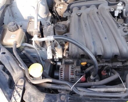 Серый Ниссан Кашкай, объемом двигателя 1.6 л и пробегом 272 тыс. км за 7200 $, фото 7 на Automoto.ua