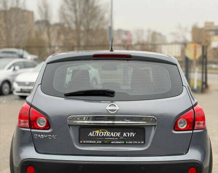 Сірий Ніссан Кашкай, об'ємом двигуна 2 л та пробігом 229 тис. км за 6500 $, фото 4 на Automoto.ua