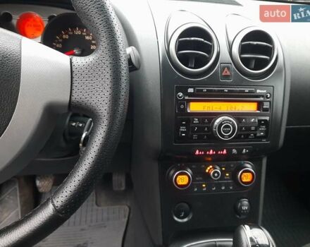 Серый Ниссан Кашкай, объемом двигателя 1.6 л и пробегом 241 тыс. км за 7850 $, фото 26 на Automoto.ua