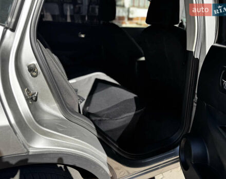 Серый Ниссан Кашкай, объемом двигателя 1.6 л и пробегом 203 тыс. км за 8500 $, фото 12 на Automoto.ua