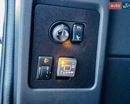 Сірий Ніссан Кашкай, об'ємом двигуна 2 л та пробігом 170 тис. км за 9200 $, фото 33 на Automoto.ua