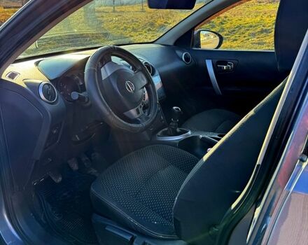 Серый Ниссан Кашкай, объемом двигателя 2 л и пробегом 290 тыс. км за 7500 $, фото 13 на Automoto.ua