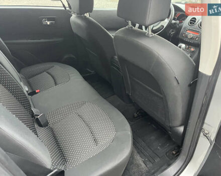 Серый Ниссан Кашкай, объемом двигателя 2 л и пробегом 137 тыс. км за 8000 $, фото 9 на Automoto.ua