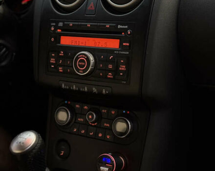 Серый Ниссан Кашкай, объемом двигателя 1.5 л и пробегом 211 тыс. км за 8000 $, фото 7 на Automoto.ua