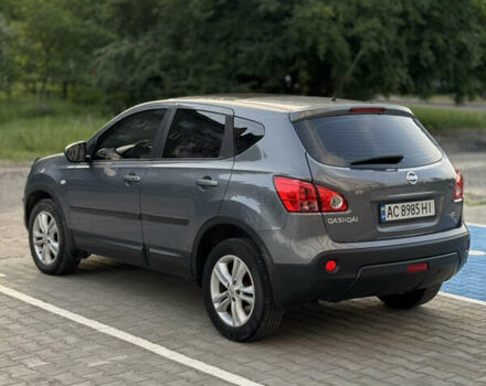 Серый Ниссан Кашкай, объемом двигателя 1.5 л и пробегом 211 тыс. км за 8000 $, фото 2 на Automoto.ua